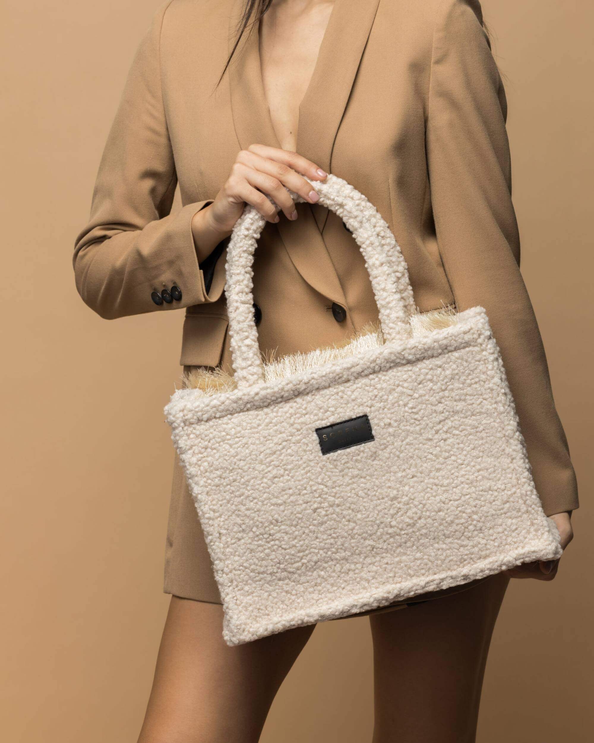 Teddy Beige Medium Tote Bag fra Sorena 5207393015306 Bettanshus Veske